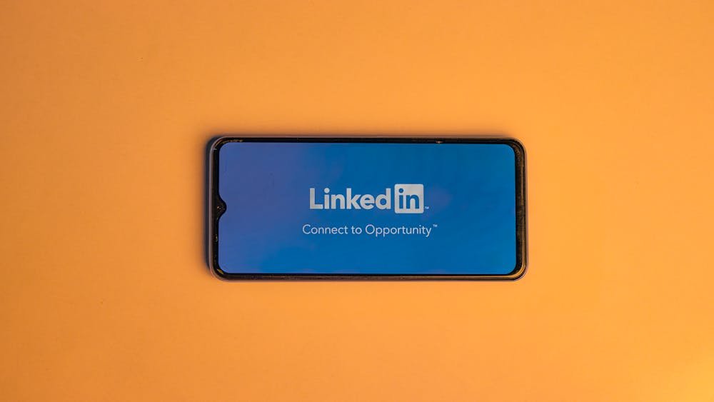 Best Time to Post on LinkedIn in Sri Lanka